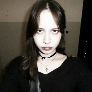 юля опять что-то сделала