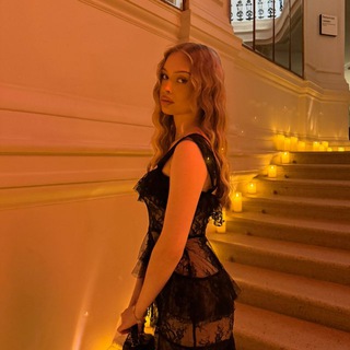 GLAM ROOM