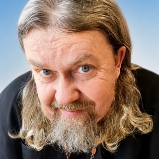 Священник Владимир Маглена