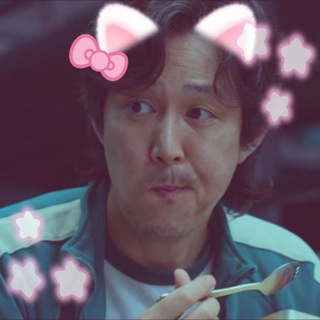wwchnii ━ﾟ*･｡*･:≡( ε:)